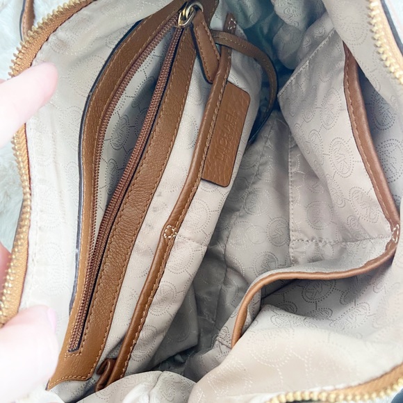 Michael Kors Shoulder Crossbody Bag Fringe Tassel Chestnut Brown Gold Hardware - Picture 6 of 8